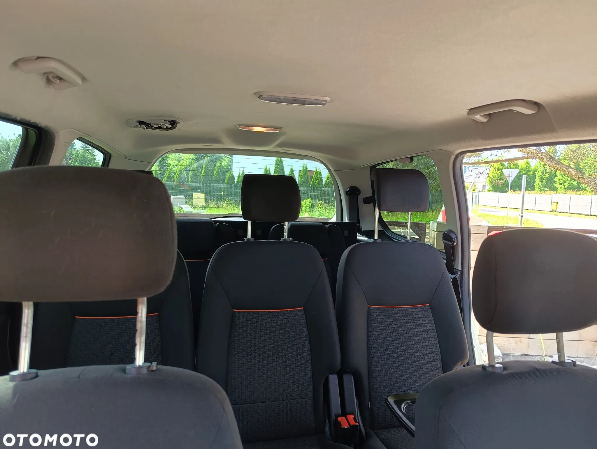 Ford Galaxy - 11