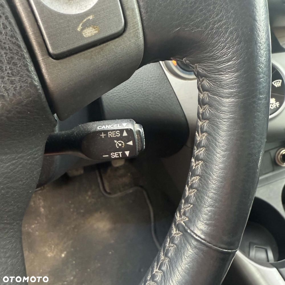 Toyota RAV4 - 19