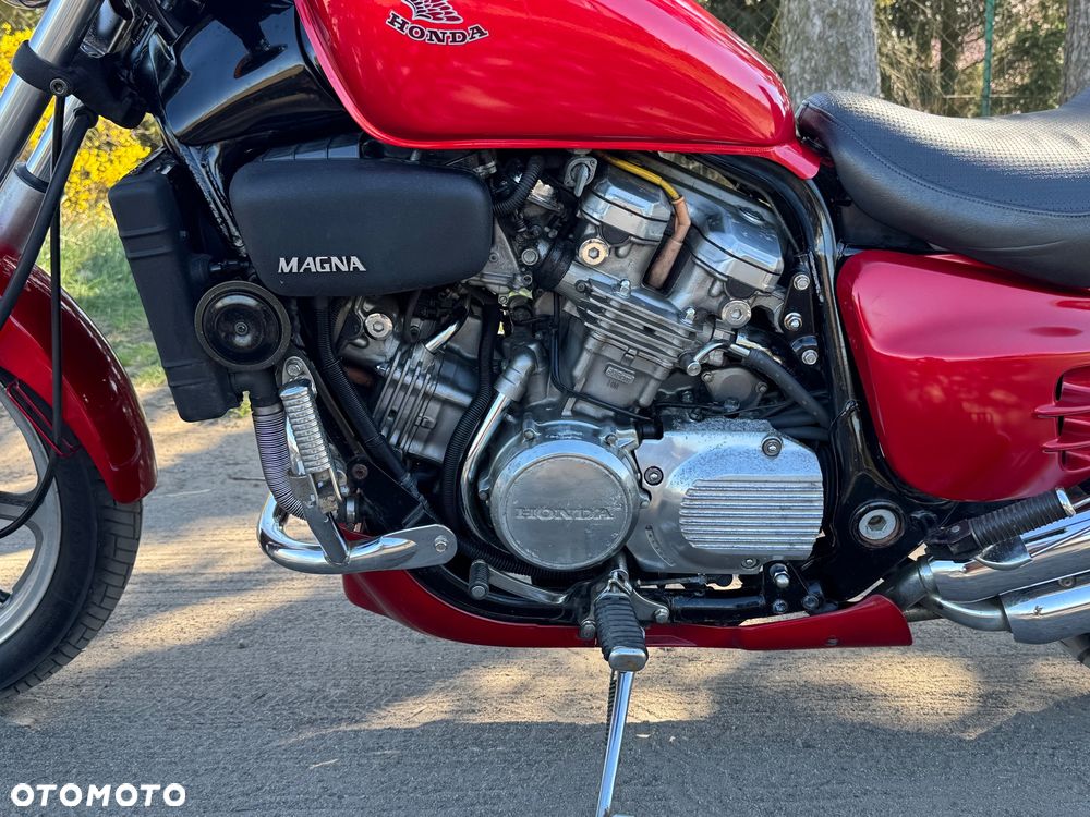 Honda VF - 13