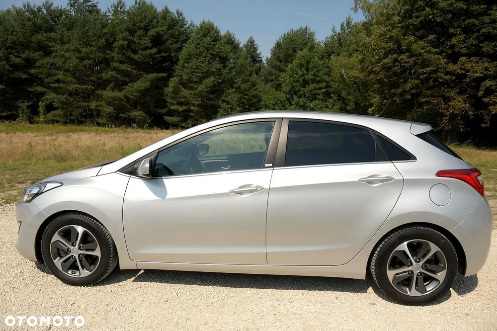 Hyundai i30 blue 1.6 GDI Passion - 3