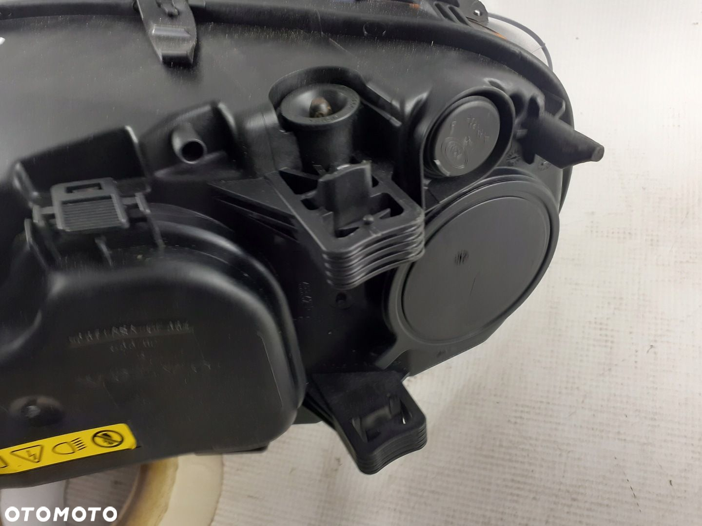 Lampa prawa przód Volvo V70 -xenon 07-16 rok - 8