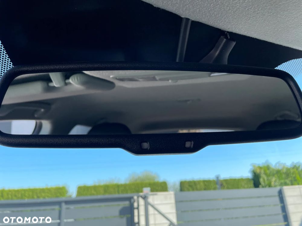 Peugeot 4008 - 21