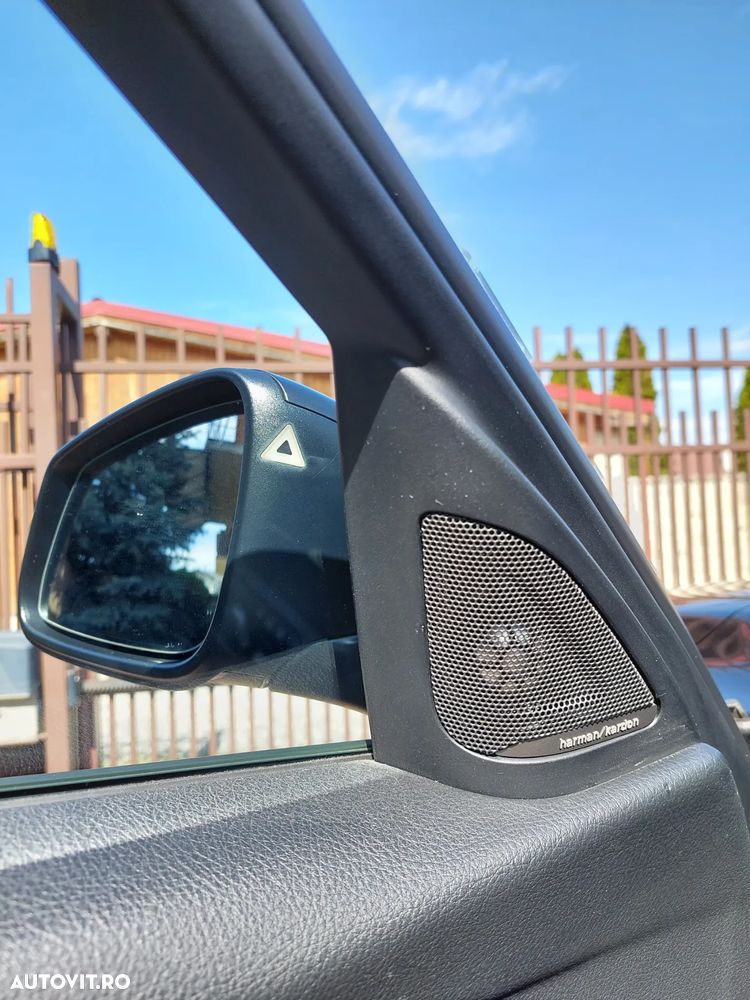 BMW Seria 3 320d xDrive Advantage - 9