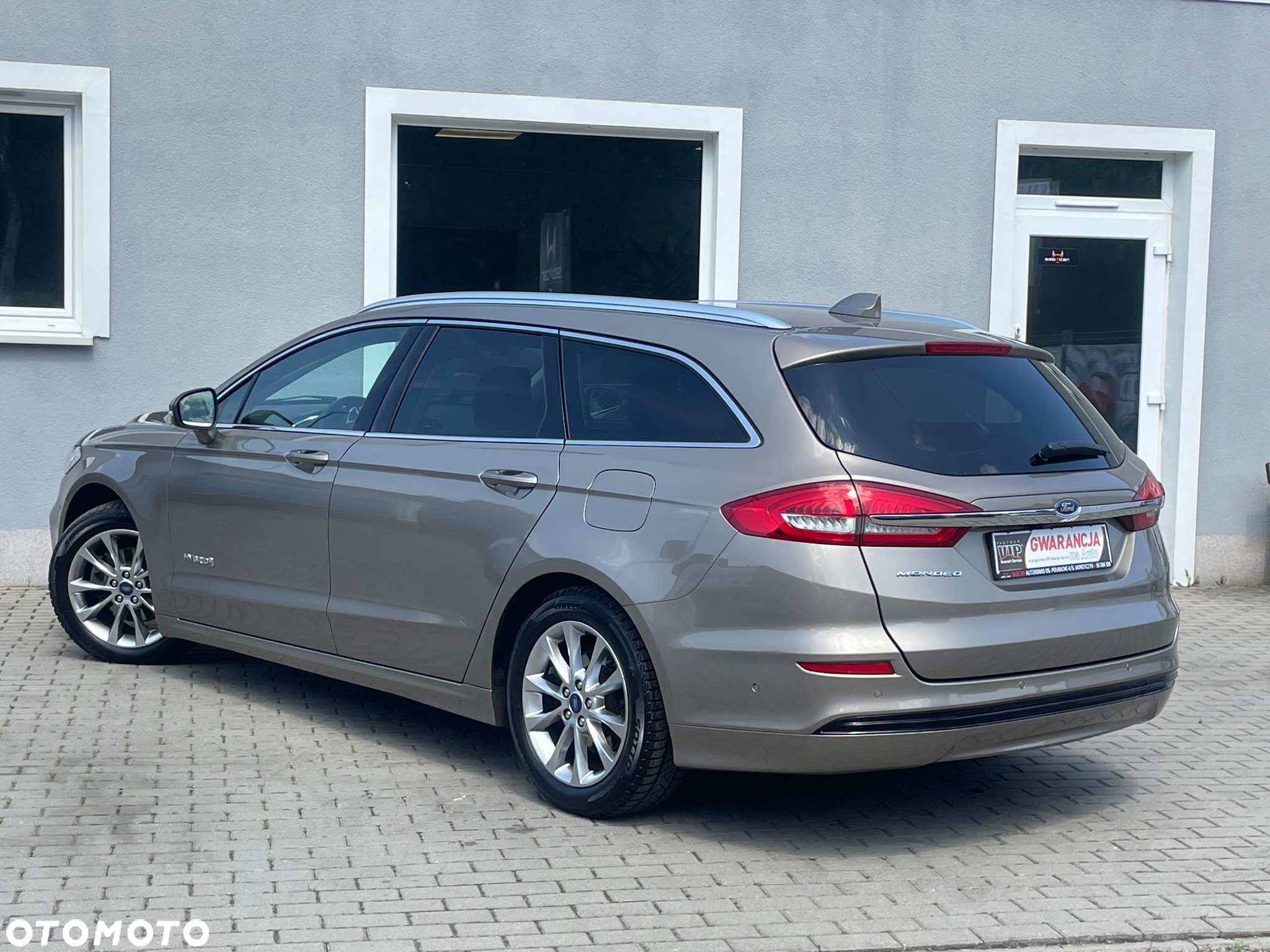 Ford Mondeo 2.0 Hybrid Titanium - 31