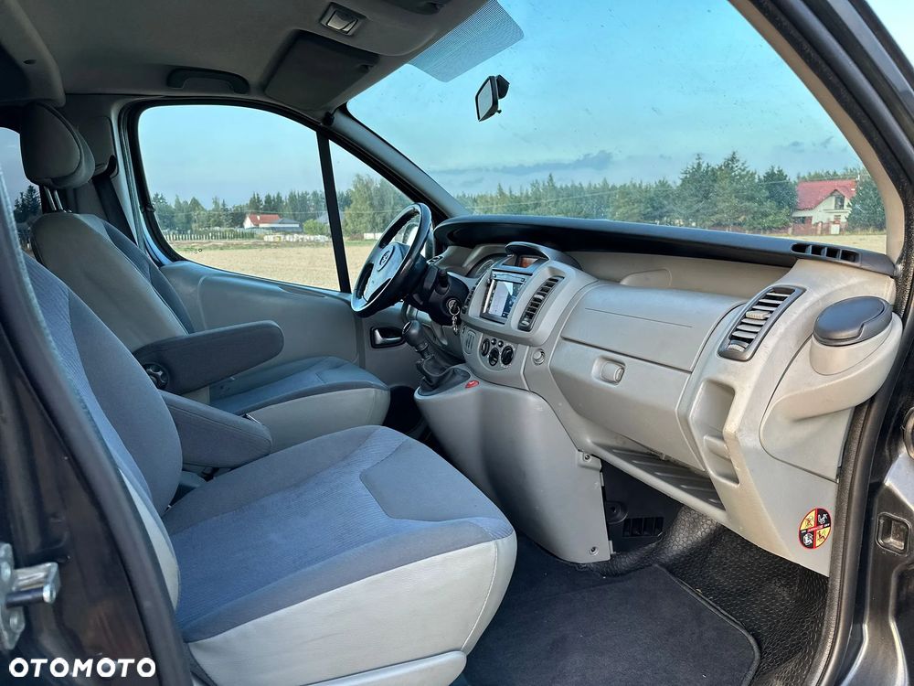 Opel Vivaro - 12
