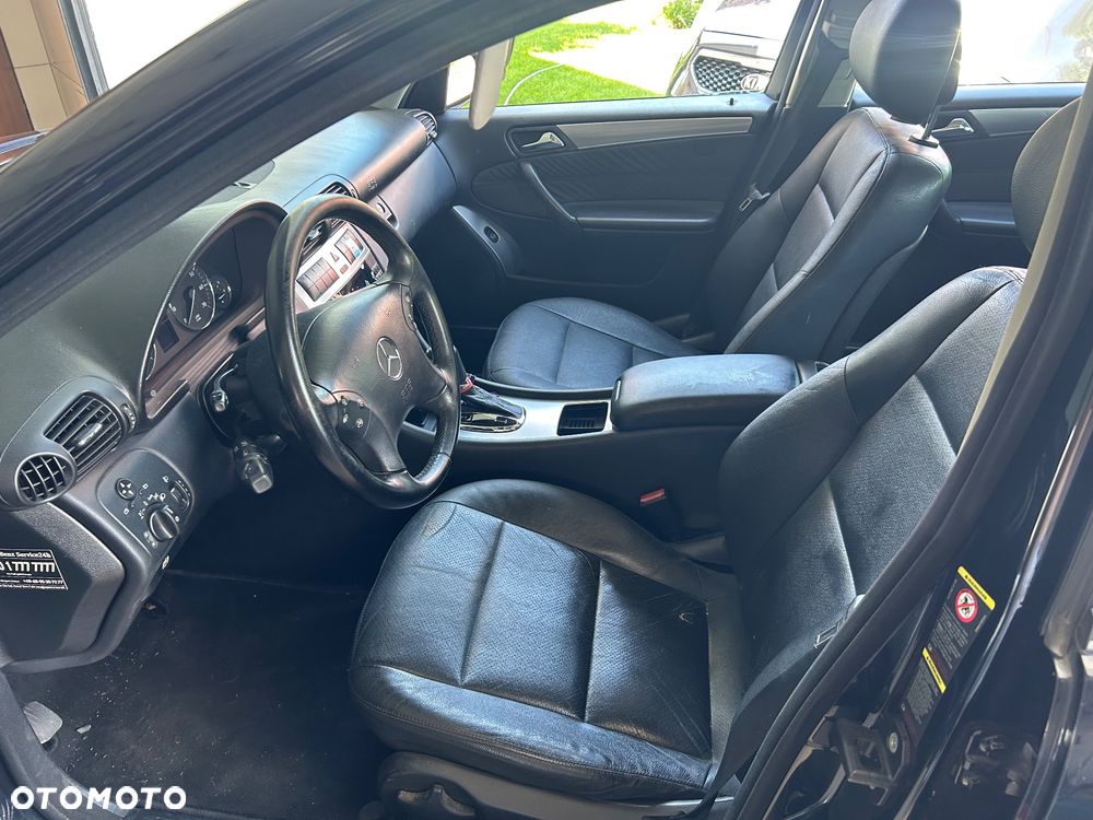 Mercedes-Benz Klasa C 200 Kompressor Automatik Avantgarde Sport Edition - 11