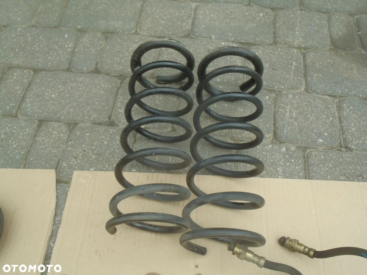 piasta łożysko bęben przewód hamulcowy cylinderki szczęki osłona tarcza kotwiczna  sprężyny śruby zawieszenia tył tylnego wahacza seicento guma odboje cc cinquecento jak nowe - 11