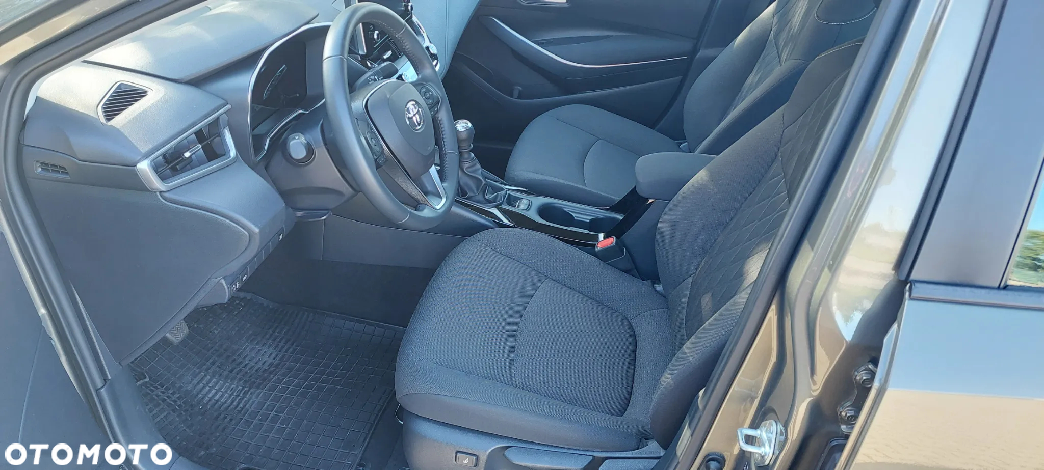 Toyota Corolla 1.6 Comfort - 11