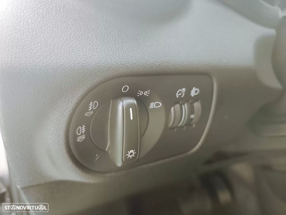 Audi A1 Sportback 1.6 TDI Advance S-Tronic - 15