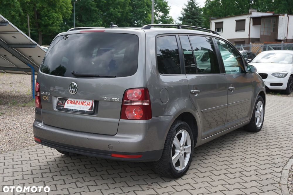 Volkswagen Touran 2.0 TDI Q-Line - 3