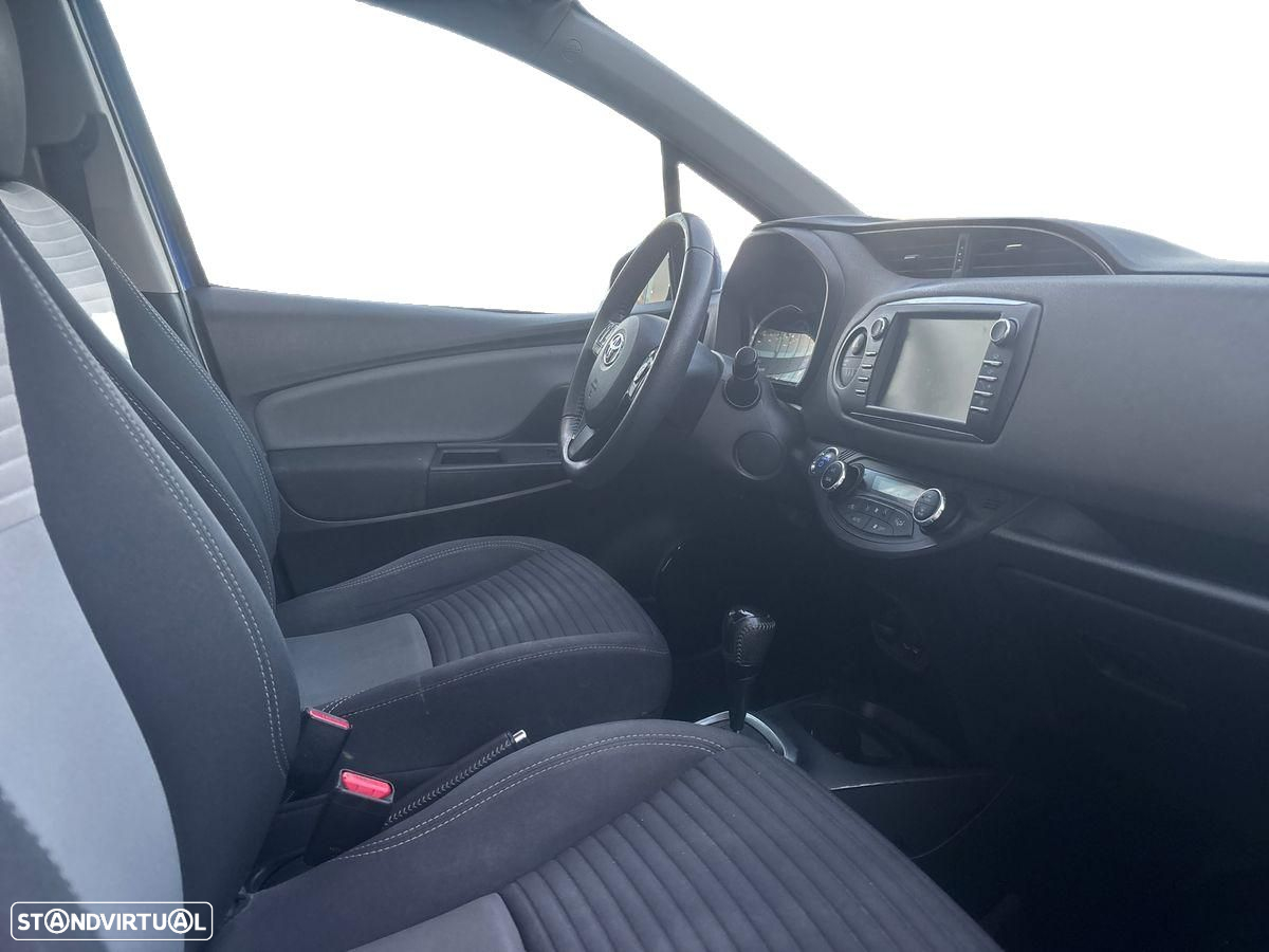 Toyota Yaris 1.5 HSD Comfort - 8
