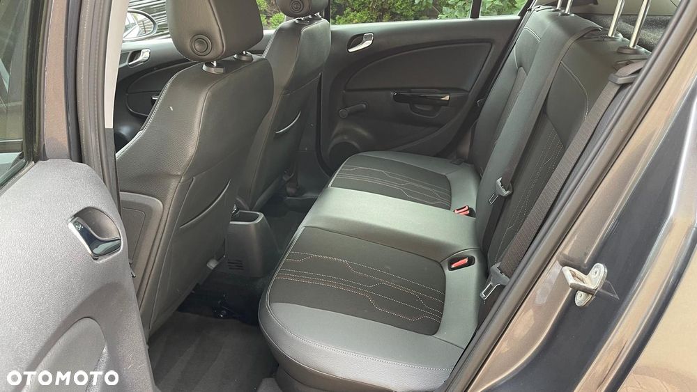 Opel Corsa 1.4 16V Sport - 11