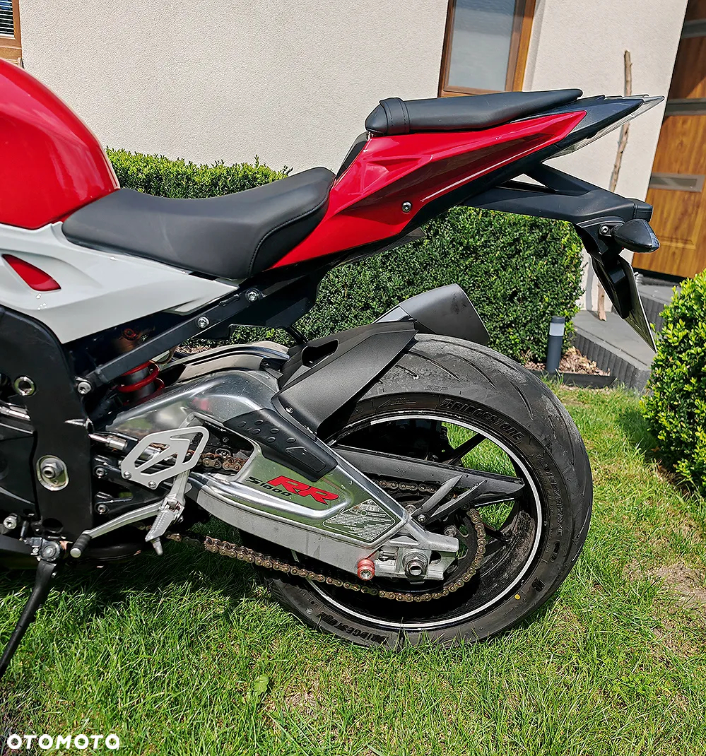 BMW S - 4