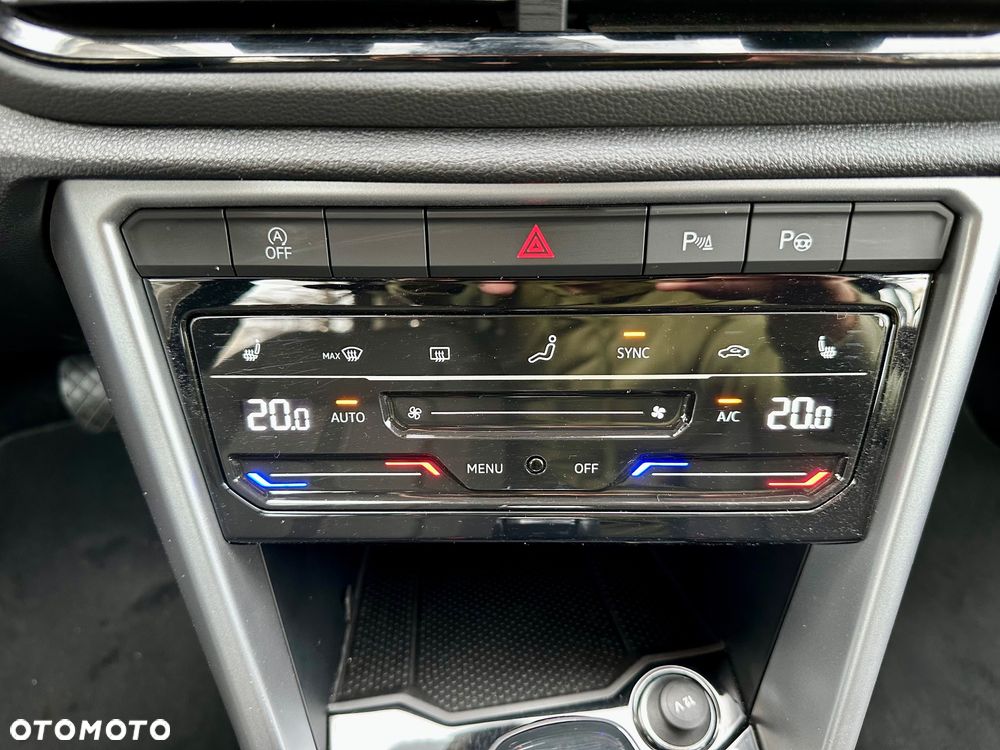 Volkswagen T-Roc 1.5 TSI Life Plus DSG - 24