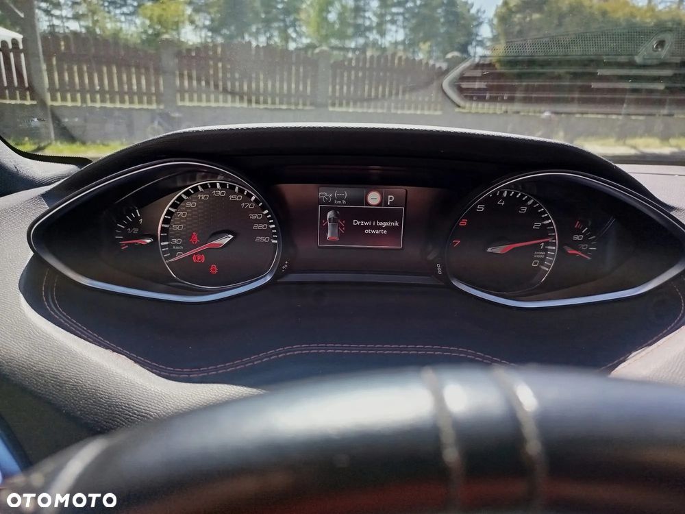 Peugeot 308 ver-puretech-225-eat8-stop-start-gt - 25