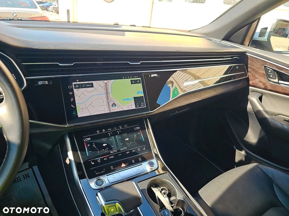 Audi Q8 55 TFSI quattro tiptronic - 9