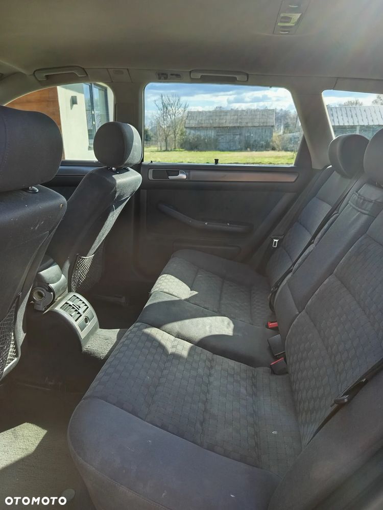 Audi A6 Avant 1.8T - 16