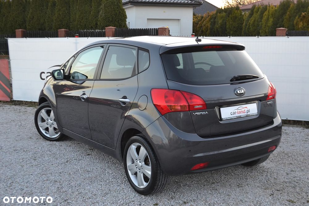 Kia Venga 1.6 CRDi 128 Platinum Edition - 9