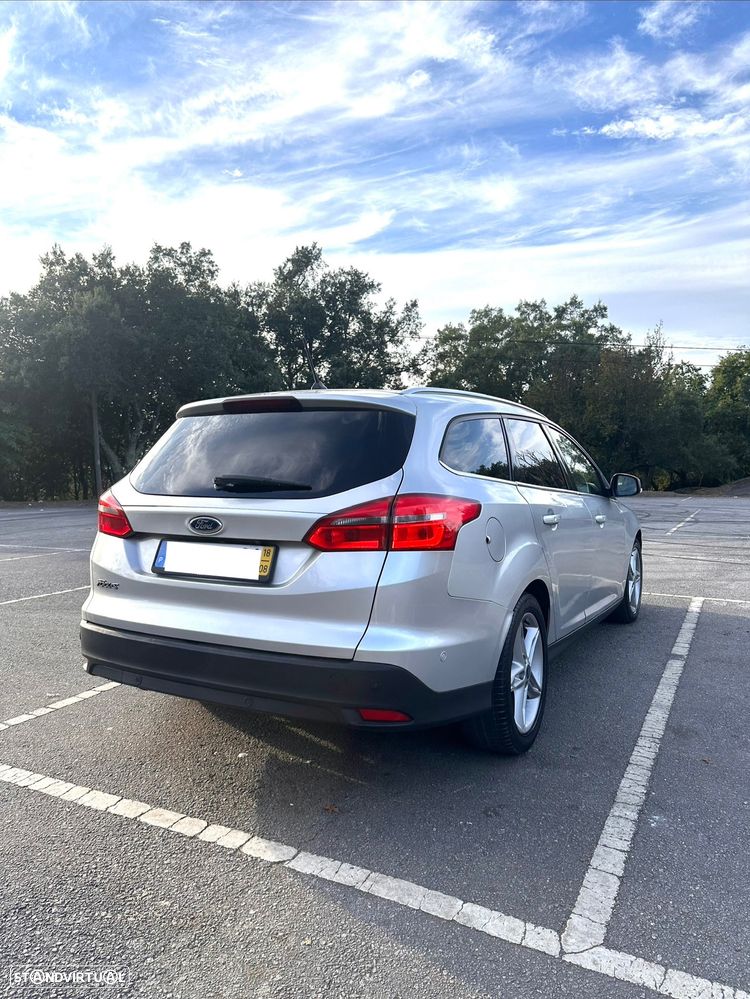 Ford Focus - 8