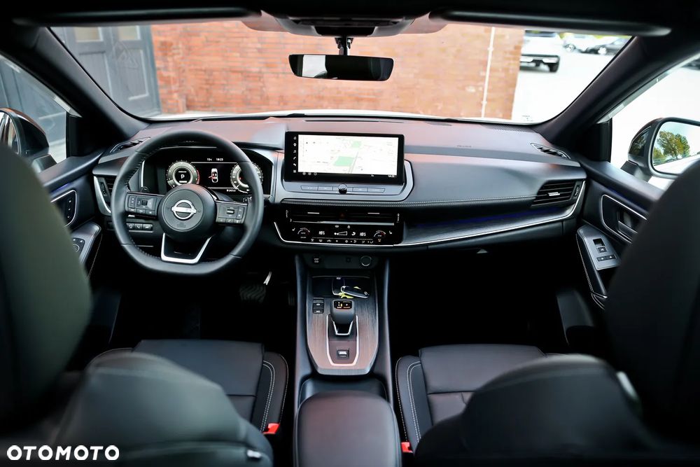 Nissan Qashqai 1.3 DIG-T Tekna DCT - 25