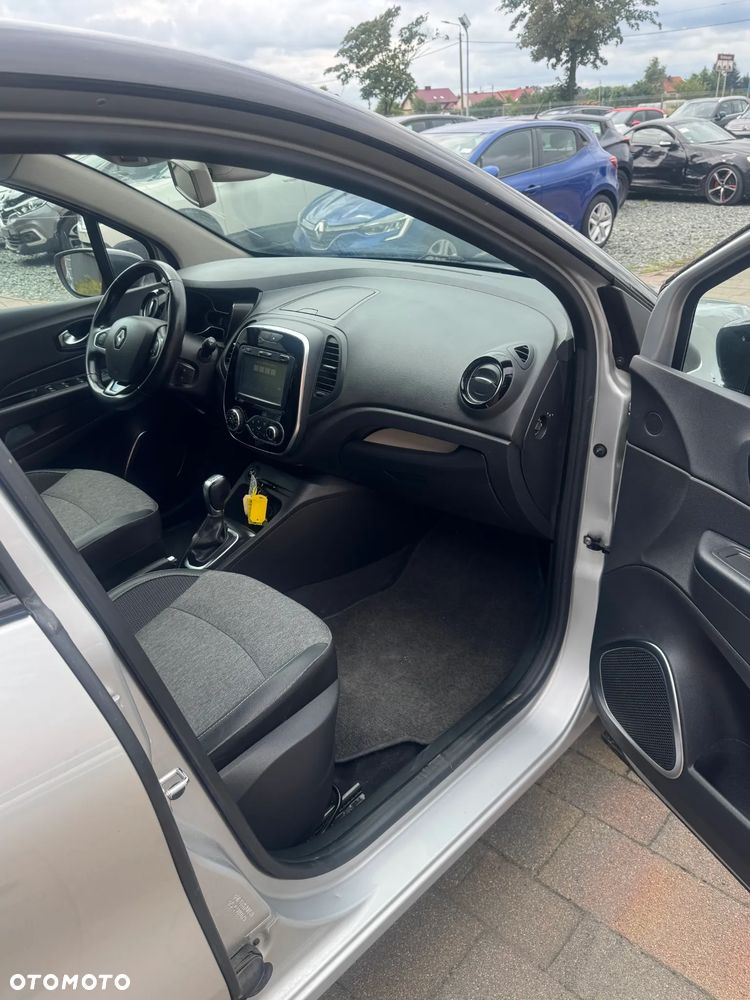 Renault Captur 1.3 Energy TCe Initiale Paris EDC - 17