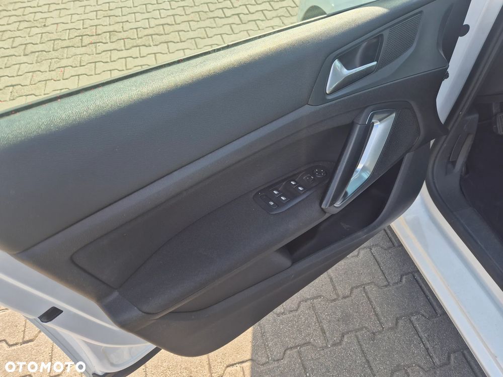 Peugeot 308 1.6 BlueHDi Access S&S - 11