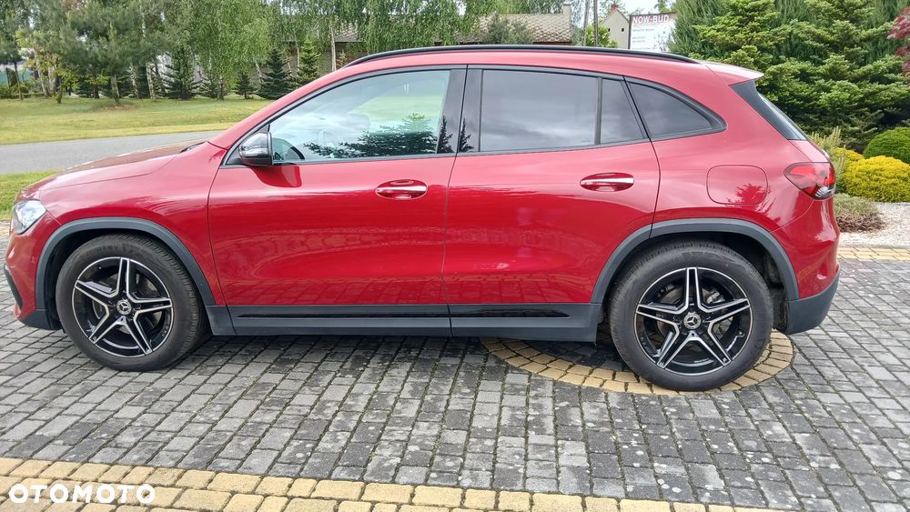 Mercedes-Benz GLA - 12