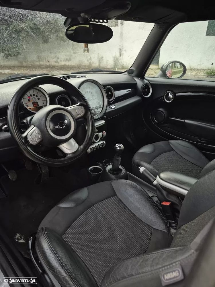 MINI Clubman Cooper D - 16