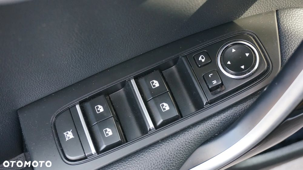 Kia XCeed 1.6 CRDi SCR L - 17