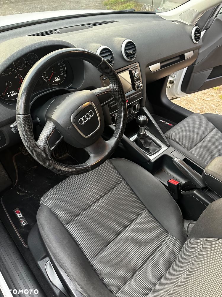 Audi A3 Sportback - 5