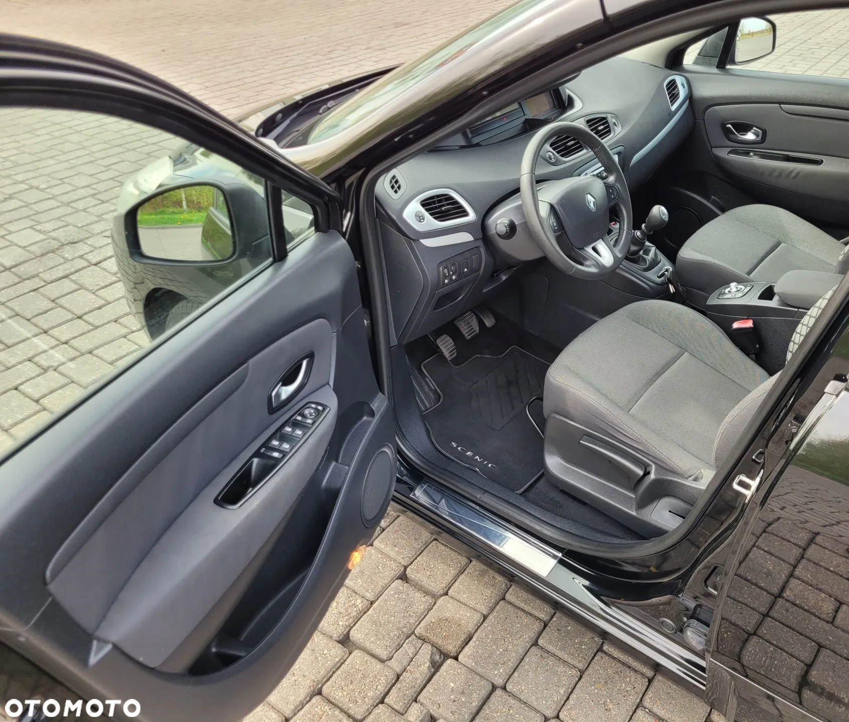 Renault Scenic - 18