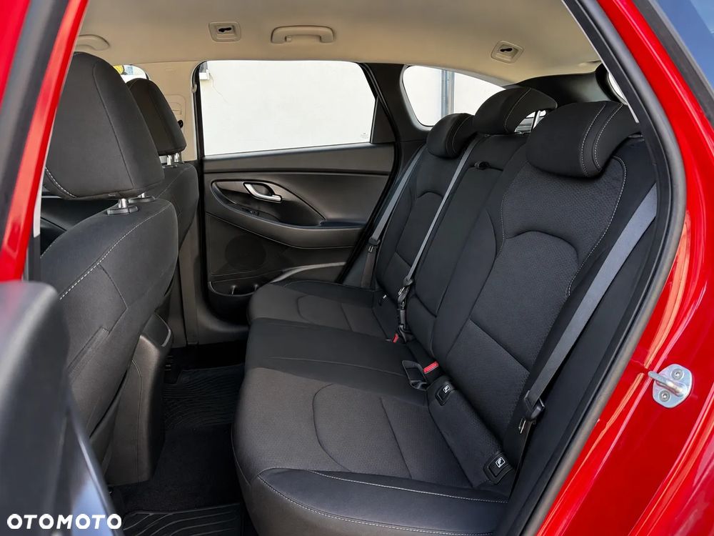 Hyundai i30 1.4 T-GDI YES!+ - 13