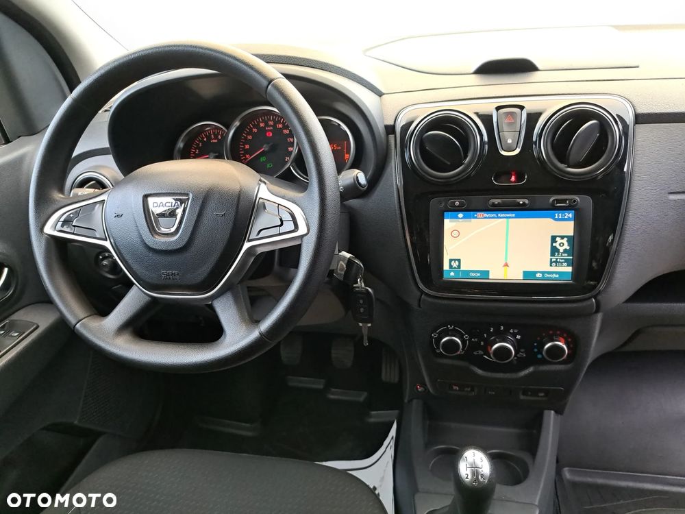 Dacia Lodgy 1.6 SCe Laureate S&S - 13