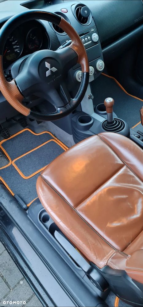 Mitsubishi Colt 1.5 - 7