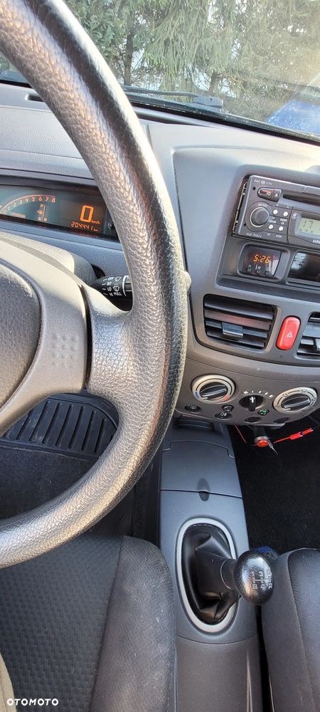 Suzuki Liana Kombi 1.6 Comfort - 30
