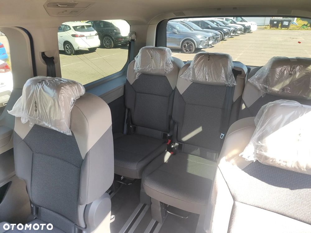 Volkswagen Multivan 2.0 TDI L2 Family DSG - 6
