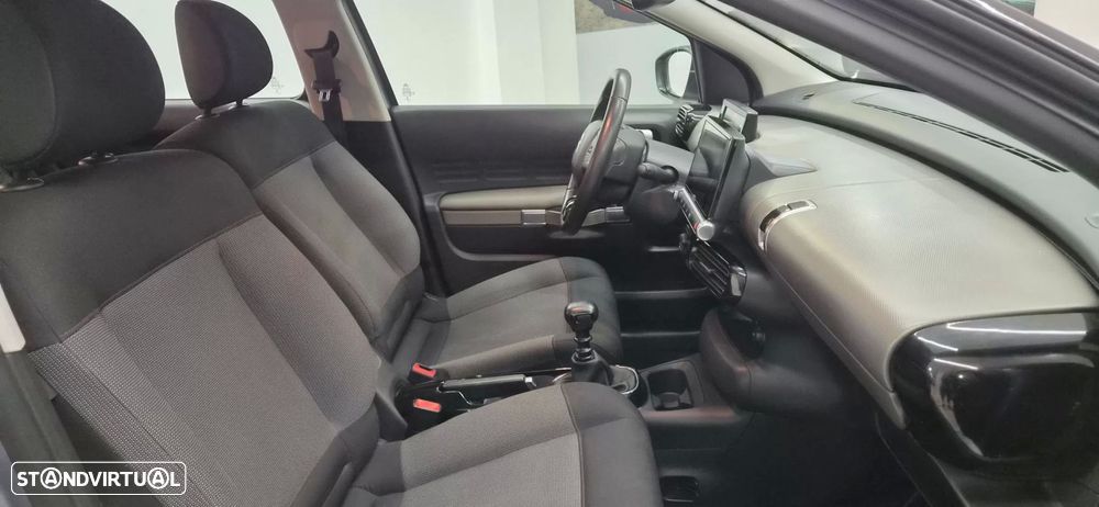 Citroën C4 Cactus 1.5 BlueHDi Shine Pack - 37