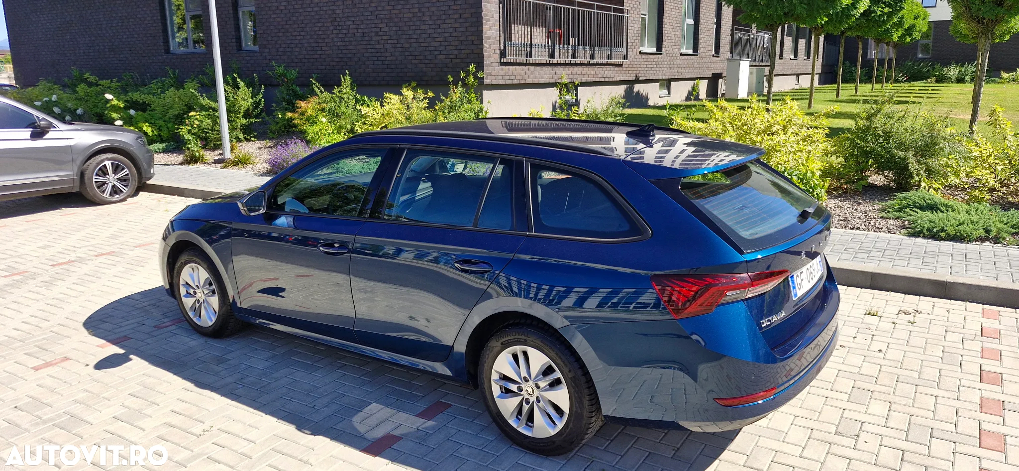 Skoda Octavia 2.0 TDI DSG Ambition - 2