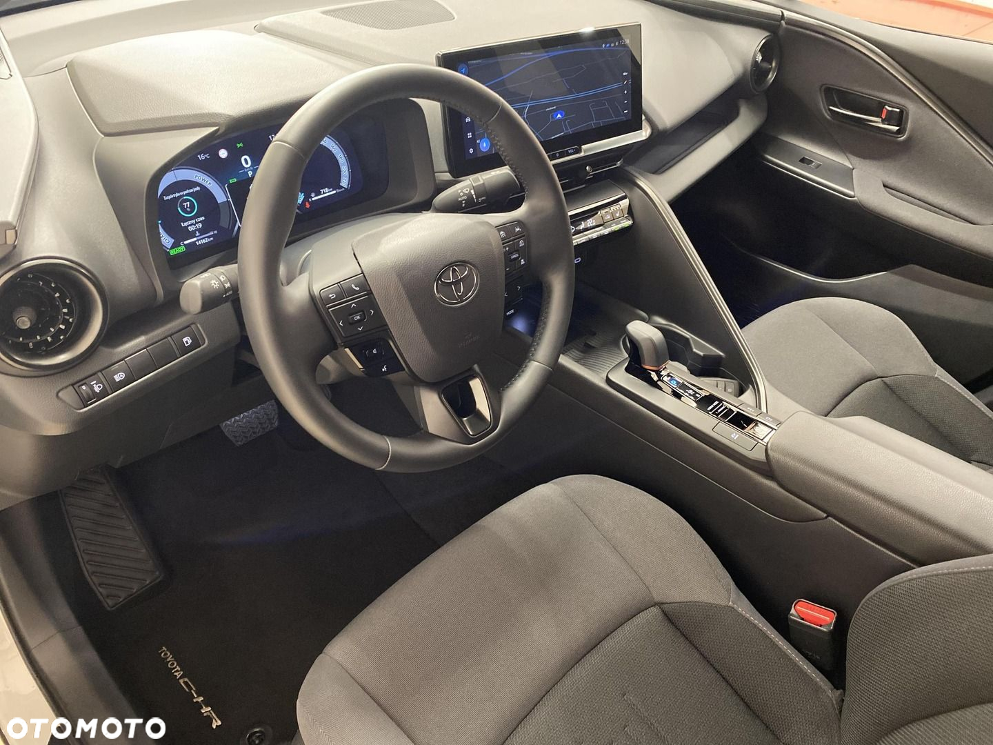 Toyota C-HR - 10
