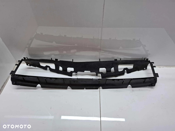 ŁAPACZ KIEROWNICA POWIETRZA WLOT PORSCHE MACAN 95B 95b121710
