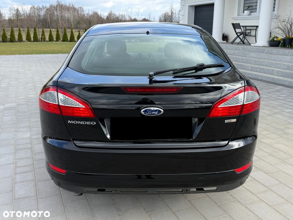 Ford Mondeo 2.0 TDCi Champions Edition - 18