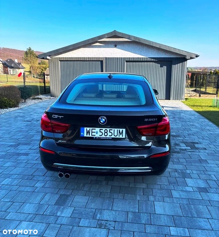 BMW 3GT 330i GPF Luxury Line - 10