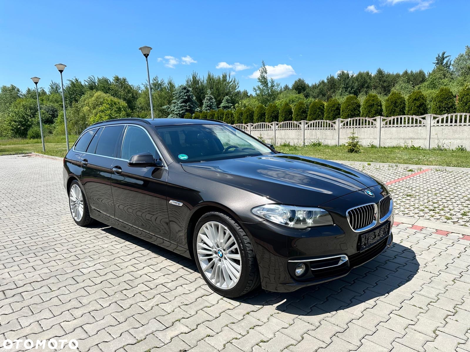 BMW Seria 5 520d xDrive Luxury Line - 3