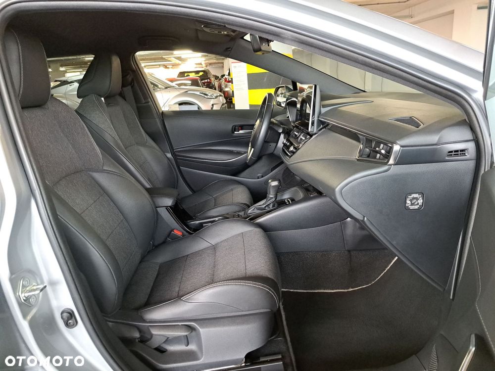 Toyota Corolla 1.8 Hybrid Style - 16