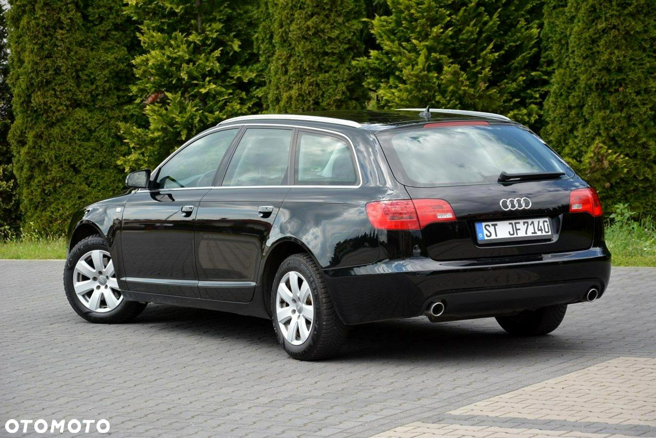 Audi A6 Avant 2.4 - 7