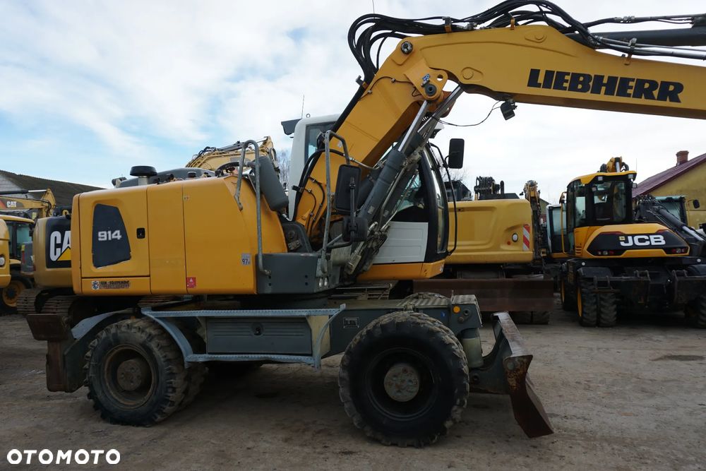 Liebherr A 914 - 2