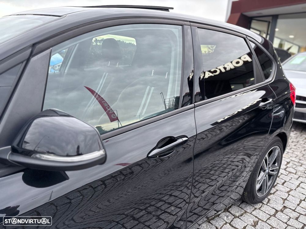 BMW 216 Active Tourer d Line Sport - 38