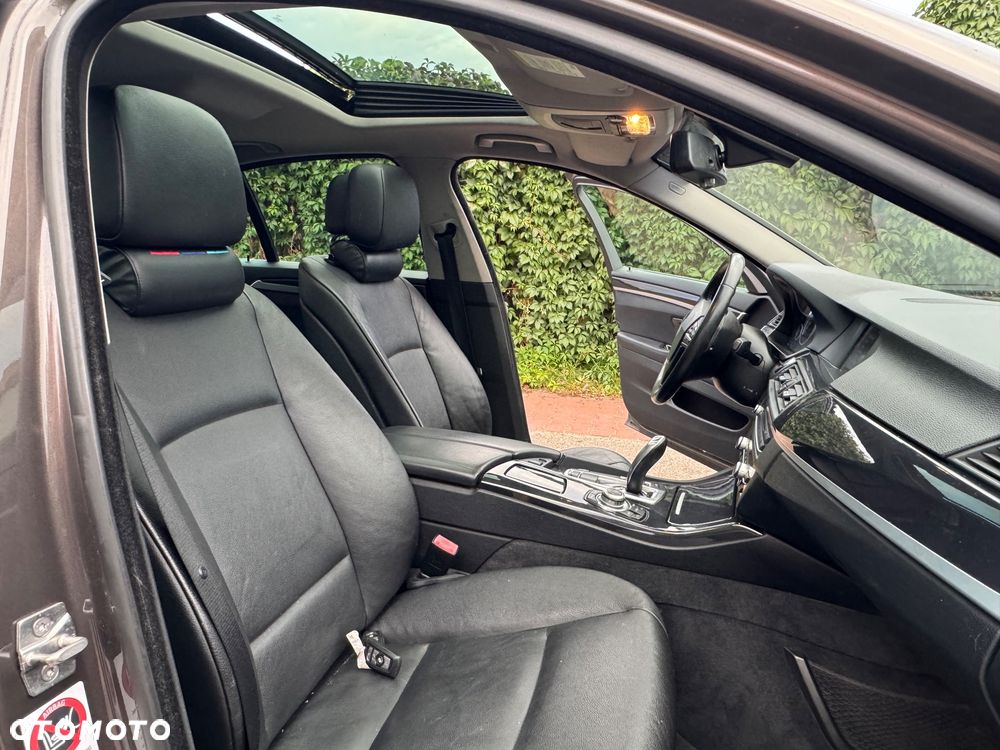 BMW Seria 5 520d Edition Fleet Sport - 17