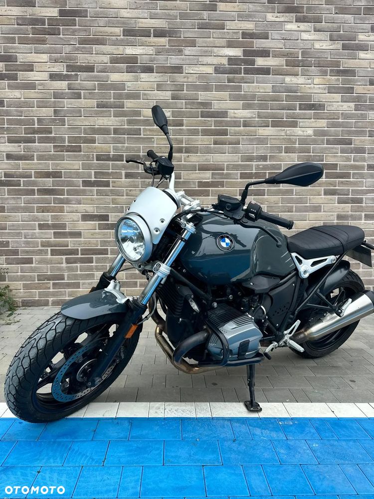 BMW R - 12