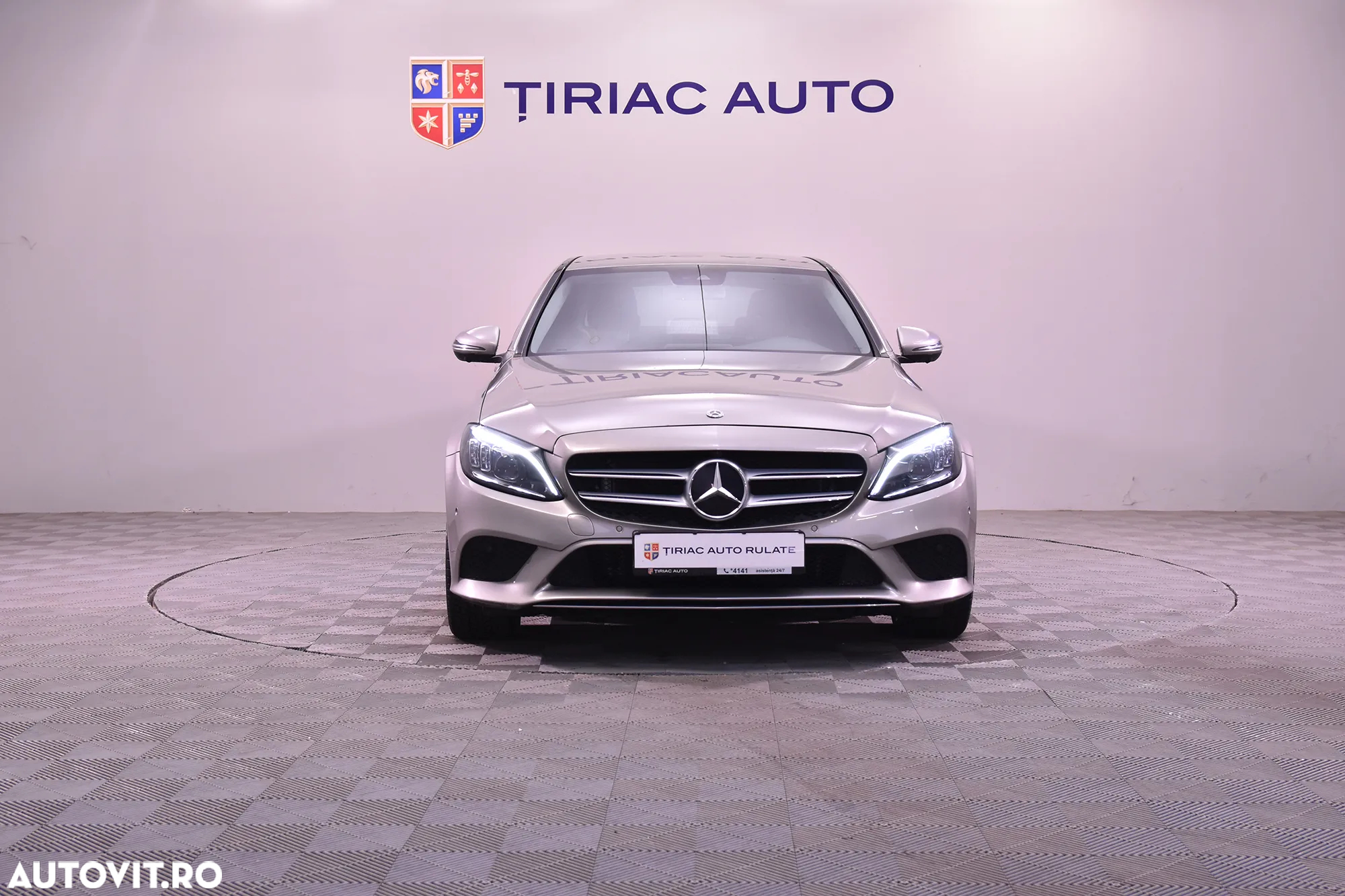 Mercedes-Benz C 300 e 4MATIC Aut. - 8
